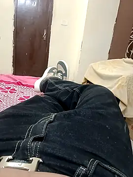 Manish48609 online show from April 2026 02:22:01 PM