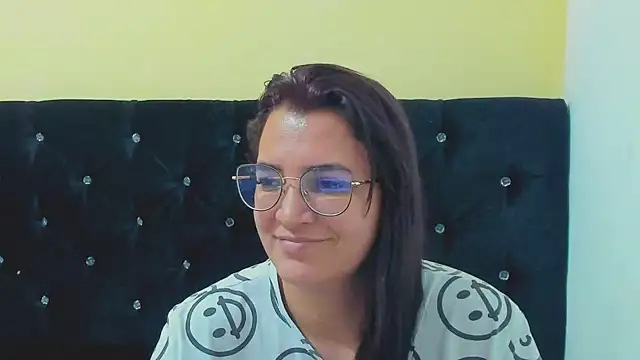 MARILYN GARCIA online show from December 2024 06:27:01 PM