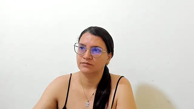 MARILYN GARCIA online show from October 2025 12:30:01 PM