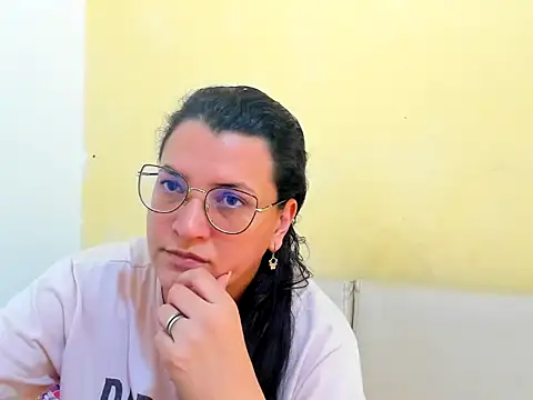 MARILYN GARCIA online show from April 2026 03:45:01 PM