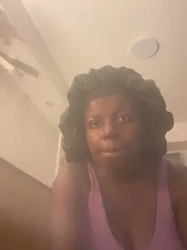 KieraMiles online show from August 2026 02:25:01 AM