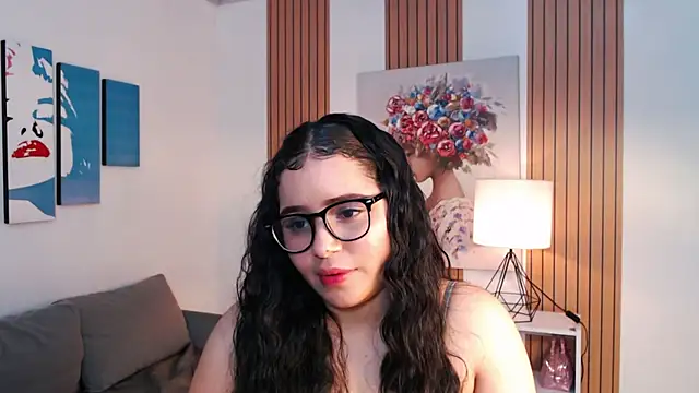 Snapshot of Bia_doll77 chatting on August 2026 07:27:02 PM Bia doll77 online show from August 2026 07:27:02 PM