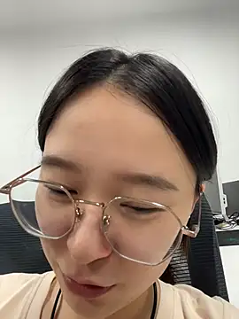 Snapshot of Tian10- chatting on August 2026 08:16:01 AM Tian10- online show from August 2026 08:16:01 AM