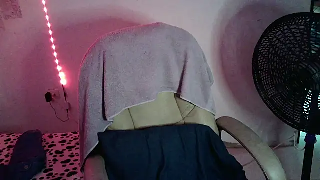 Snapshot of NoxxVelveth chatting on August 2026 05:15:01 PM NoxxVelveth online show from August 2026 05:15:01 PM