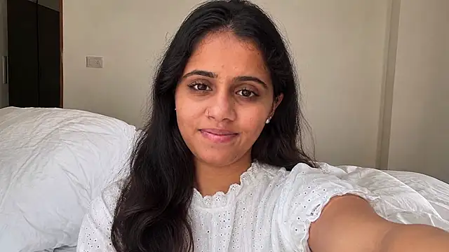 Snapshot of Akanksha_94 chatting on August 2026 03:47:02 PM Akanksha 94 online show from August 2026 03:47:02 PM