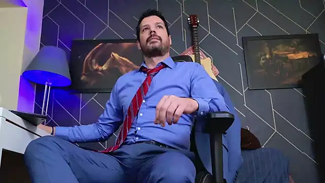 ChrisKox online show from November 2025 05:28:02 PM