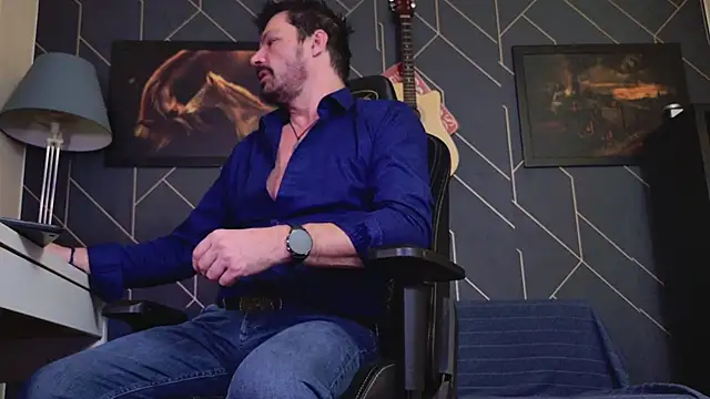 Snapshot of ChrisKox chatting on January 2026 02:48:02 AM ChrisKox online show from January 2026 02:48:02 AM