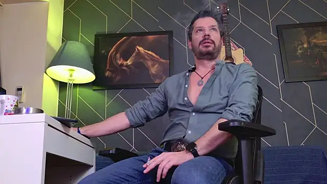 Snapshot of ChrisKox chatting on January 2026 03:27:01 PM ChrisKox online show from January 2026 03:27:01 PM