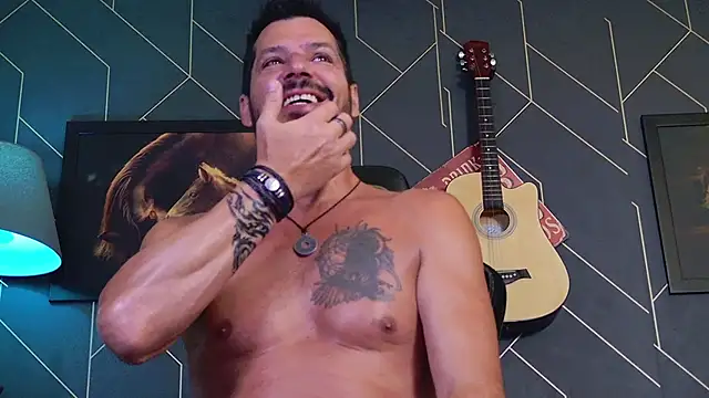 Snapshot of ChrisKox chatting on February 2026 02:08:02 AM ChrisKox online show from February 2026 02:08:02 AM