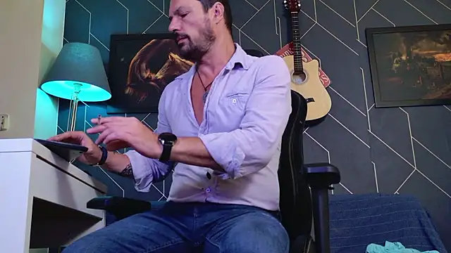 Snapshot of ChrisKox chatting on February 2026 06:26:01 AM ChrisKox online show from February 2026 06:26:01 AM