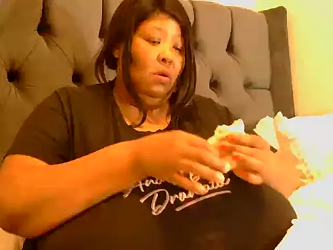 Snapshot of nancy111 chatting on October 2025 02:45:02 PM nancy111 online show from October 2025 02:45:02 PM