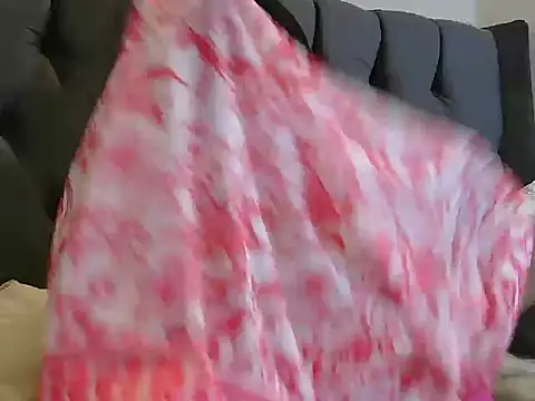 Snapshot of nancy111 chatting on October 2025 01:30:01 AM nancy111 online show from October 2025 01:30:01 AM