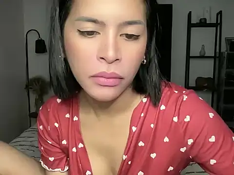 Snapshot of your_bianca69 chatting on October 2025 12:02:01 AM your bianca69 online show from October 2025 12:02:01 AM