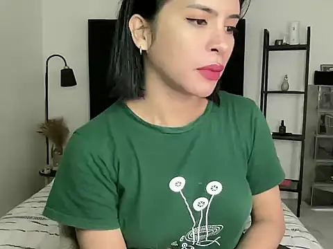 Snapshot of your_bianca69 chatting on October 2025 12:26:01 AM your bianca69 online show from October 2025 12:26:01 AM