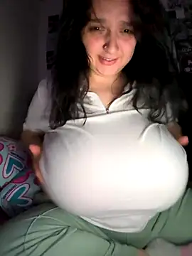 Snapshot of aliceayres797 chatting on October 2025 03:18:02 AM aliceayres797 online show from October 2025 03:18:02 AM