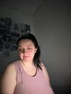 aliceayres797 online show from April 2026 03:04:02 AM