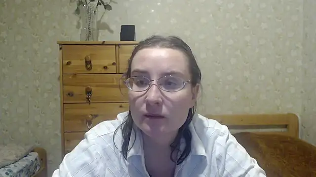 Smart Rose online show from February 2025 12:42:01 AM