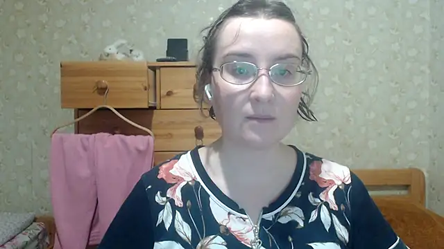 Smart Rose online show from March 2026 08:48:02 PM