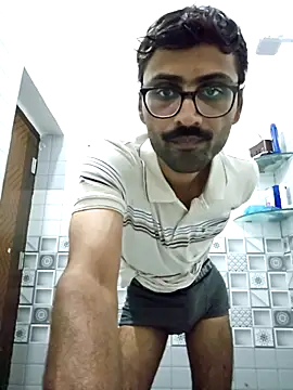 krishna8035 online show from October 2025 05:20:02 PM