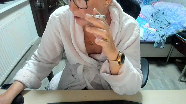 Snapshot of minoesje37 chatting on October 2025 06:50:01 PM minoesje37 online show from October 2025 06:50:01 PM