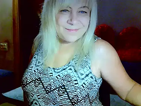 Snapshot of AgoniA7 chatting on October 2025 03:54:02 AM AgoniA7 online show from October 2025 03:54:02 AM