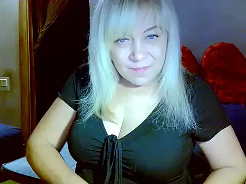 Snapshot of AgoniA7 chatting on November 2025 04:01:02 AM AgoniA7 online show from November 2025 04:01:02 AM