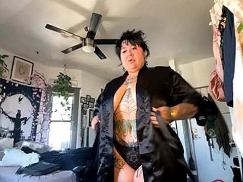 Snapshot of Sad1st1kSadie chatting on November 2025 09:03:02 PM Sad1st1kSadie online show from November 2025 09:03:02 PM