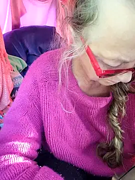 Snapshot of MucMilf59 chatting on March 2025 07:33:02 AM MucMilf59 online show from March 2025 07:33:02 AM