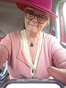 Snapshot of MucMilf59 chatting on October 2025 01:20:02 PM MucMilf59 online show from October 2025 01:20:02 PM