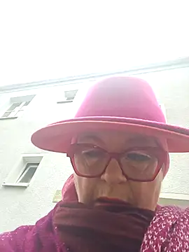 Snapshot of MucMilf59 chatting on October 2025 09:45:01 AM MucMilf59 online show from October 2025 09:45:01 AM