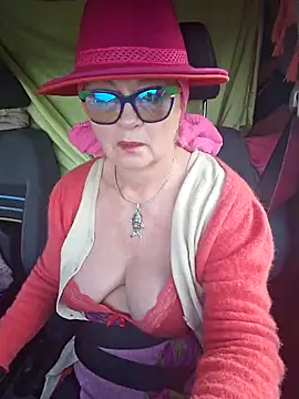 Snapshot of MucMilf59 chatting on November 2025 08:31:01 AM MucMilf59 online show from November 2025 08:31:01 AM