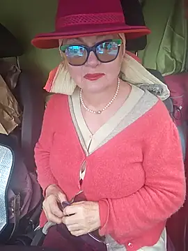 Snapshot of MucMilf59 chatting on November 2025 10:25:01 AM MucMilf59 online show from November 2025 10:25:01 AM