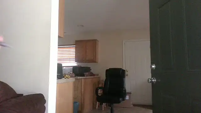 Snapshot of EnticingAaliyah chatting on October 2025 04:26:01 PM EnticingAaliyah online show from October 2025 04:26:01 PM