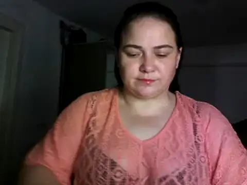 Snapshot of TammyAh chatting on December 2024 08:38:02 PM TammyAh online show from December 2024 08:38:02 PM