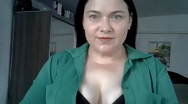 Snapshot of TammyAh chatting on January 2025 12:05:01 PM TammyAh online show from January 2025 12:05:01 PM