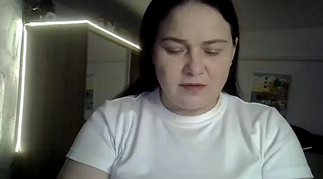 Snapshot of TammyAh chatting on January 2025 11:00:02 PM TammyAh online show from January 2025 11:00:02 PM