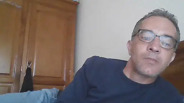 CarlosRocha73 online show from April 2026 11:10:02 AM