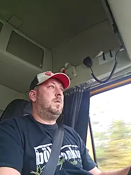 Snapshot of ktmtom247 chatting on October 2025 10:08:01 AM ktmtom247 online show from October 2025 10:08:01 AM