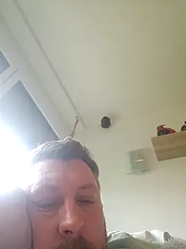 ktmtom247 online show from December 2025 08:32:02 AM