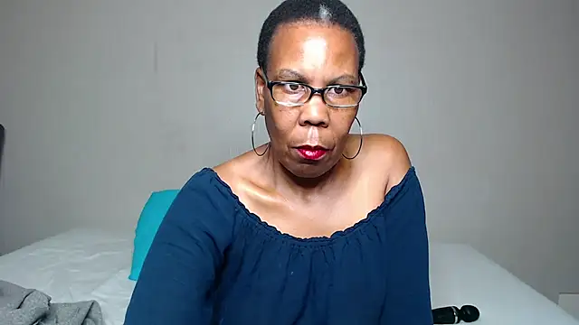 Snapshot of SuperNova40 chatting on January 2025 05:28:02 AM SuperNova40 online show from January 2025 05:28:02 AM