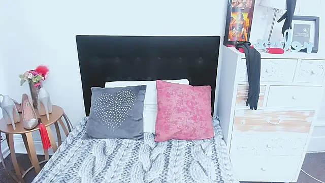 sweetMariina online show from April 2026 06:55:02 AM