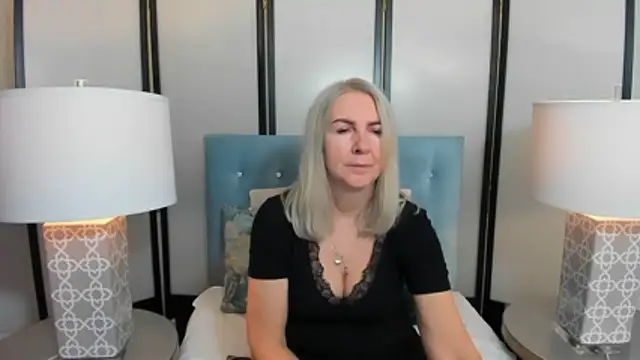 Snapshot of EricaTop chatting on January 2026 09:39:02 PM EricaTop online show from January 2026 09:39:02 PM