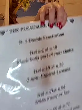 Snapshot of lucillabollente chatting on November 2025 06:04:02 AM lucillabollente online show from November 2025 06:04:02 AM