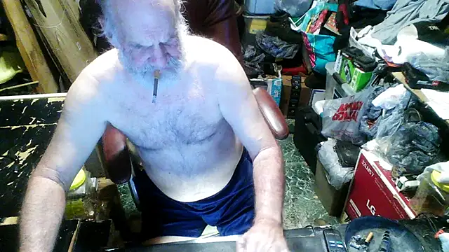 russtee online show from November 2025 11:36:02 PM