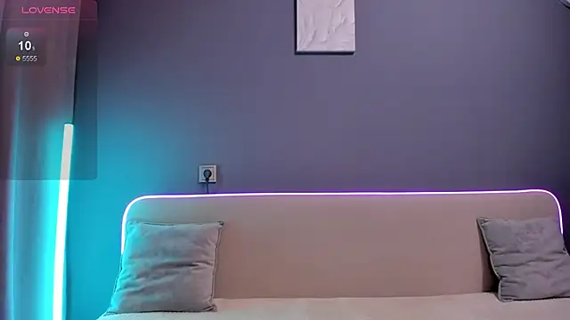 Malika Lisan online show from November 2025 01:49:02 AM