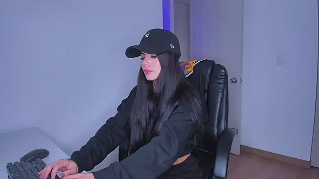 Lisegg  online show from March 2026 07:31:02 PM