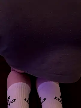 LionBoy1976 online show from December 2025 02:21:01 AM