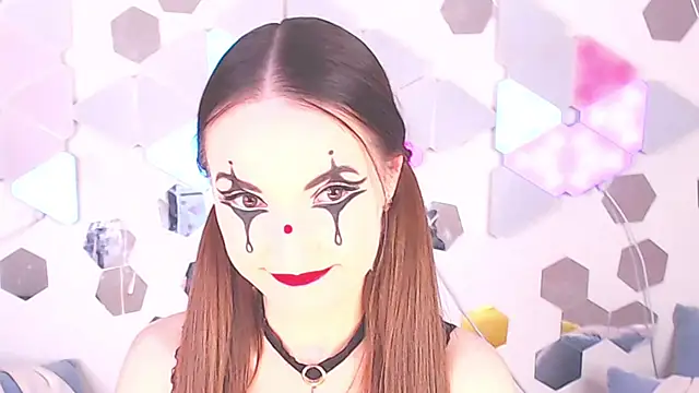 LexiKiss online show from November 2025 01:32:02 PM