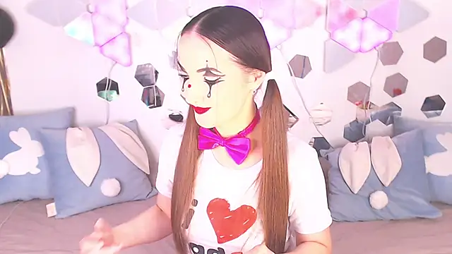 Snapshot of LexiKiss chatting on February 2026 10:32:01 PM LexiKiss online show from February 2026 10:32:01 PM