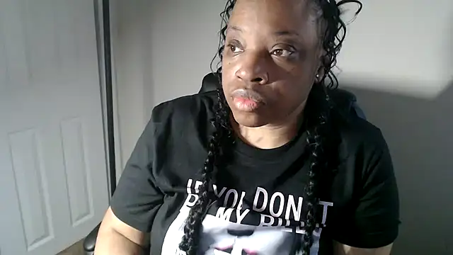 Snapshot of Sexymona1218 chatting on May 2026 10:50:02 PM Sexymona1218 online show from May 2026 10:50:02 PM